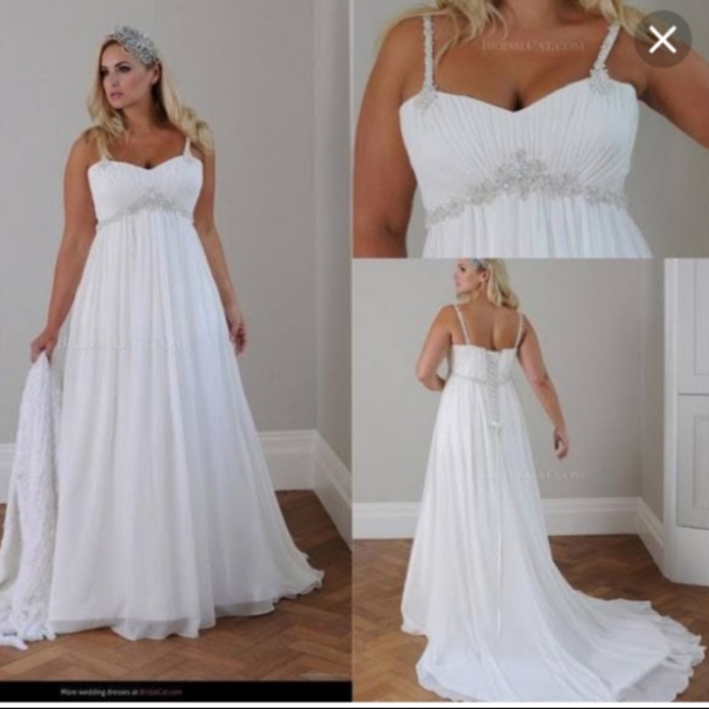 Formal dress - Picture 3 of 3